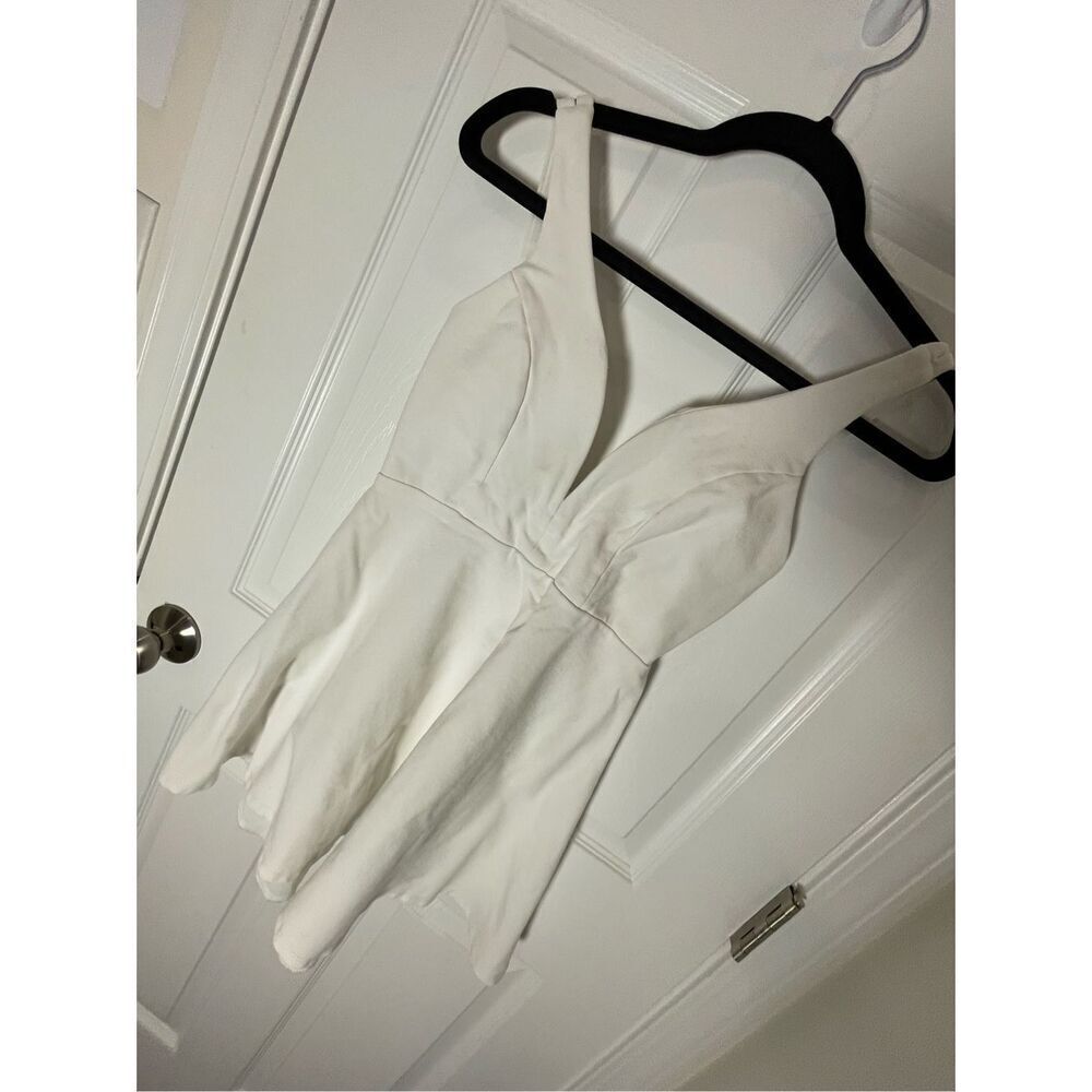 Lulus women’s small white mini dress sleeveless small